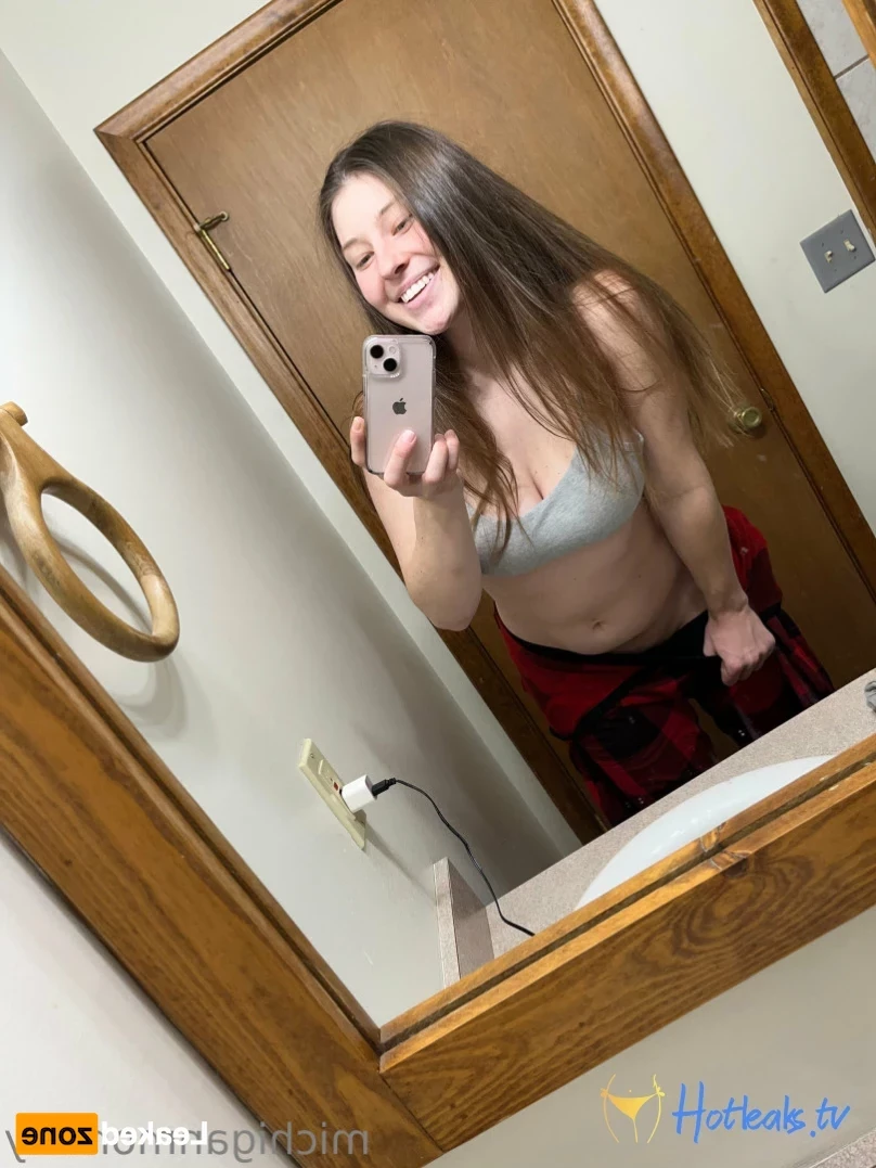 michiganmami Onlyfans leaked photo 15041270 on Hotleaks.tv
