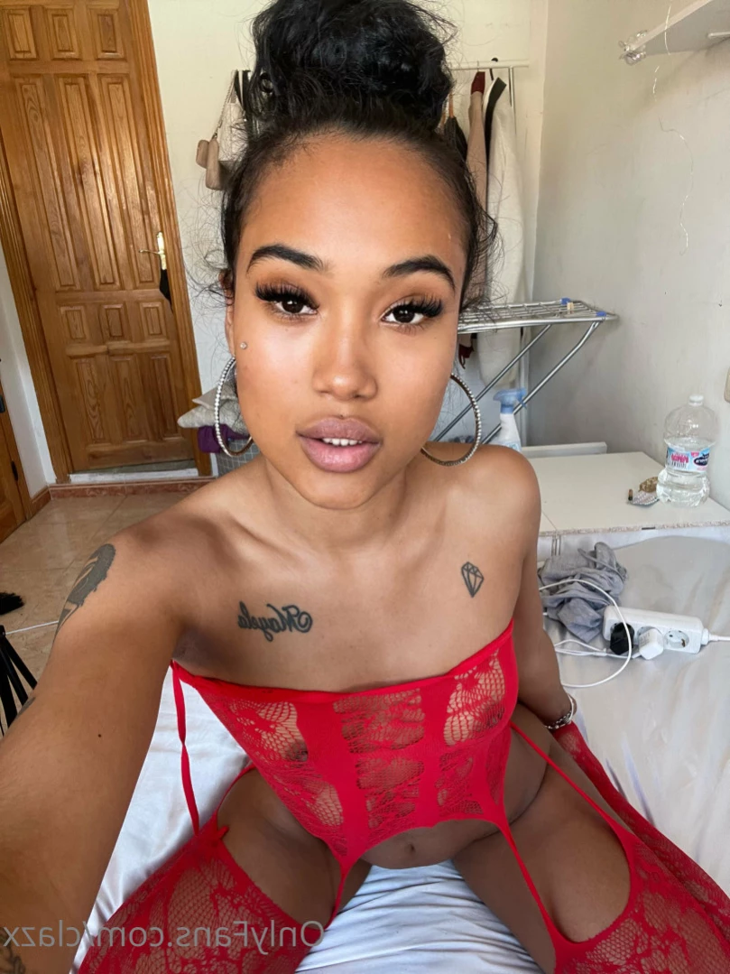 Lauri 💦 SEXTINGBBY😈 [ clazx ] Onlyfans leaked photo 16422327 on Hotleaks.tv
