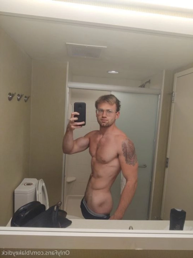 Blake 🖤 [ blockitcockit ] Onlyfans leaked photo 15537566 on Hotleaks.tv