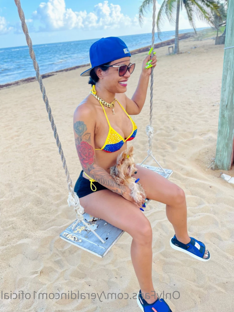 Yeraldincom [ yeraldincom1oficial ] Onlyfans leaked photo 14128439 on Hotleaks.tv