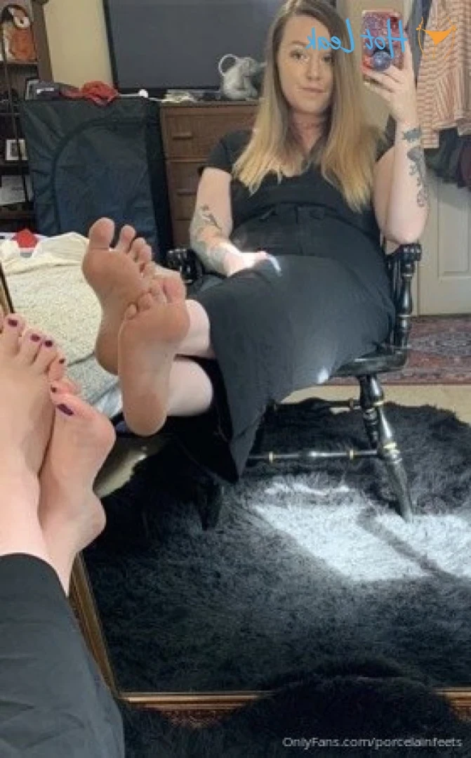 Porcelain Goddess [ porcelainfeets ] Onlyfans leaked photo 12265542 on Hotleaks.tv