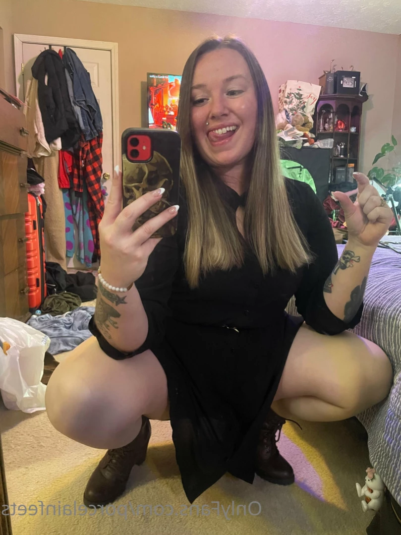 Porcelain Goddess [ porcelainfeets ] Onlyfans leaked photo 12269081 on Hotleaks.tv