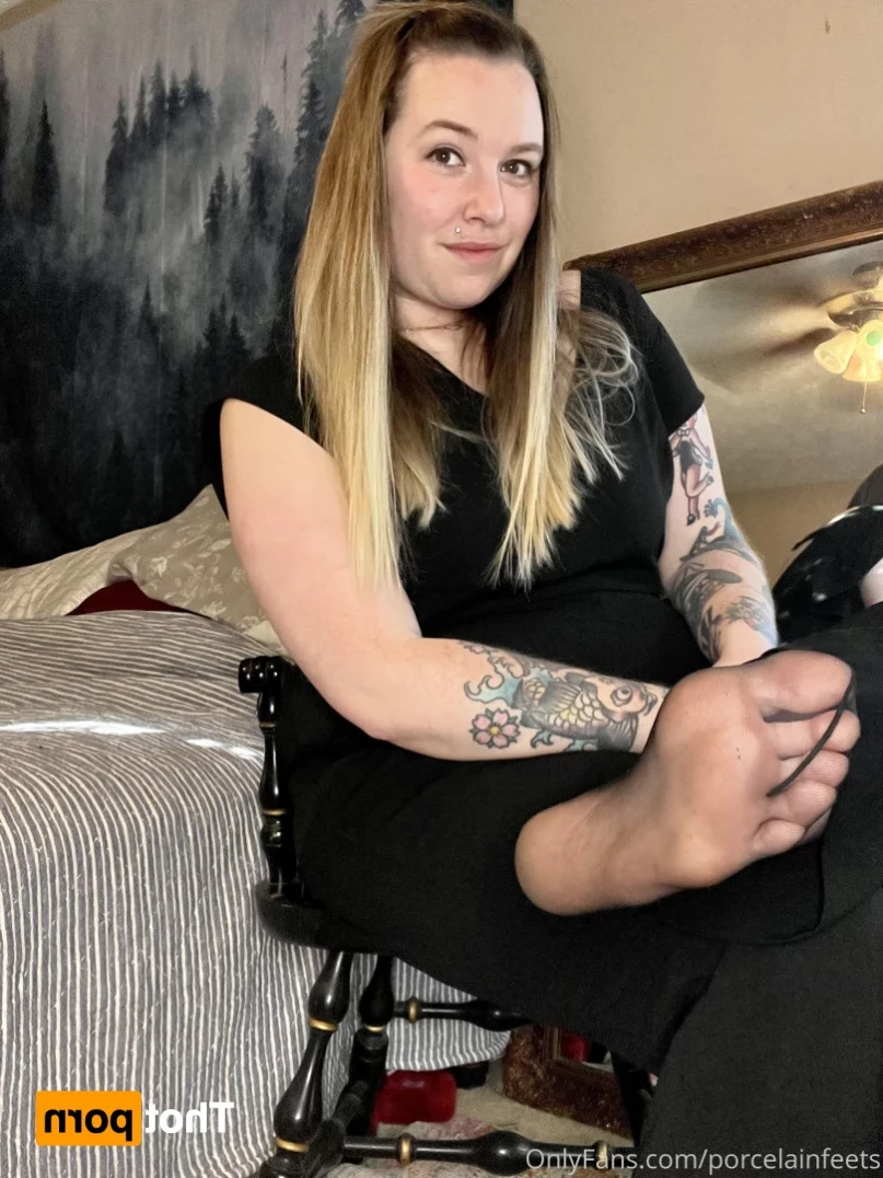 Porcelain Goddess [ porcelainfeets ] Onlyfans leaked photo 12491678 on Hotleaks.tv