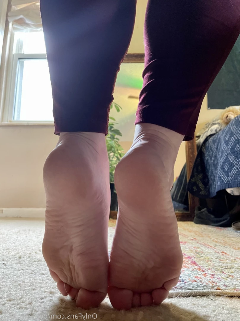 Porcelain Goddess [ porcelainfeets ] Onlyfans leaked photo 13996699 on Hotleaks.tv