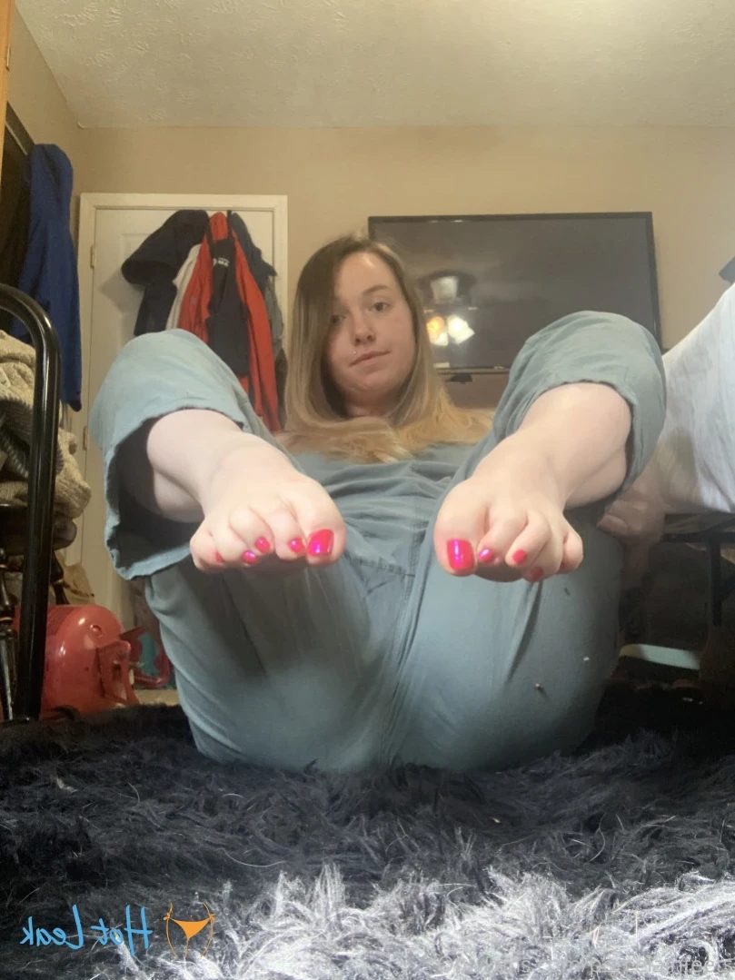 Porcelain Goddess [ porcelainfeets ] Onlyfans leaked photo 14714199 on Hotleaks.tv