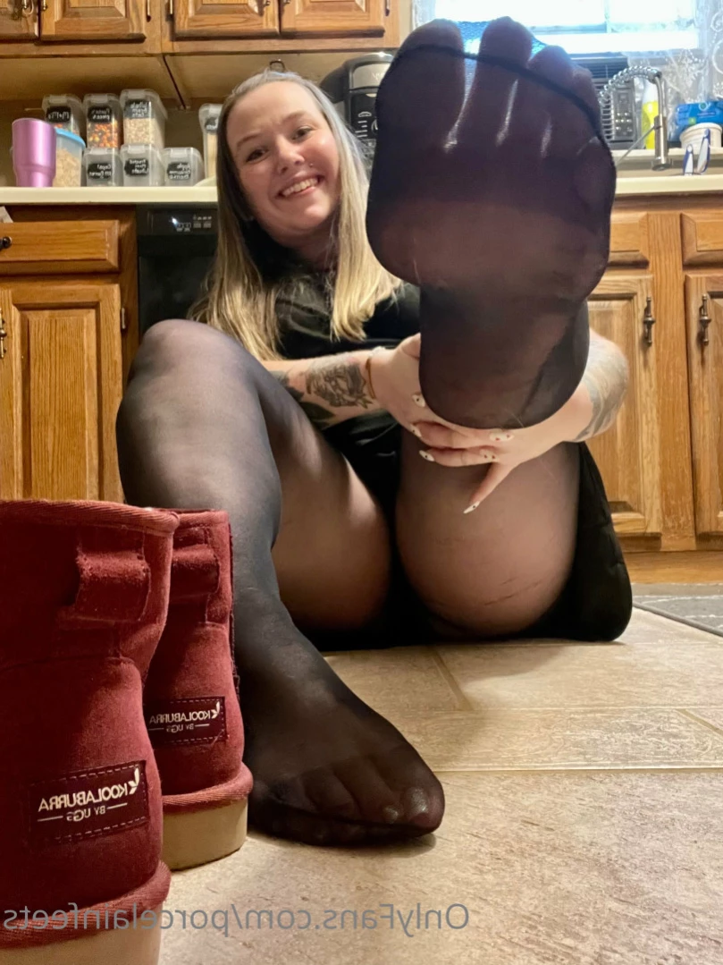 Porcelain Goddess [ porcelainfeets ] Onlyfans leaked photo 15578709 on Hotleaks.tv