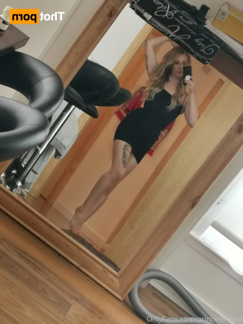 Mummy - Hung British TS [ urprincesspea ] Onlyfans leaked photo 12740810 on Hotleaks.tv