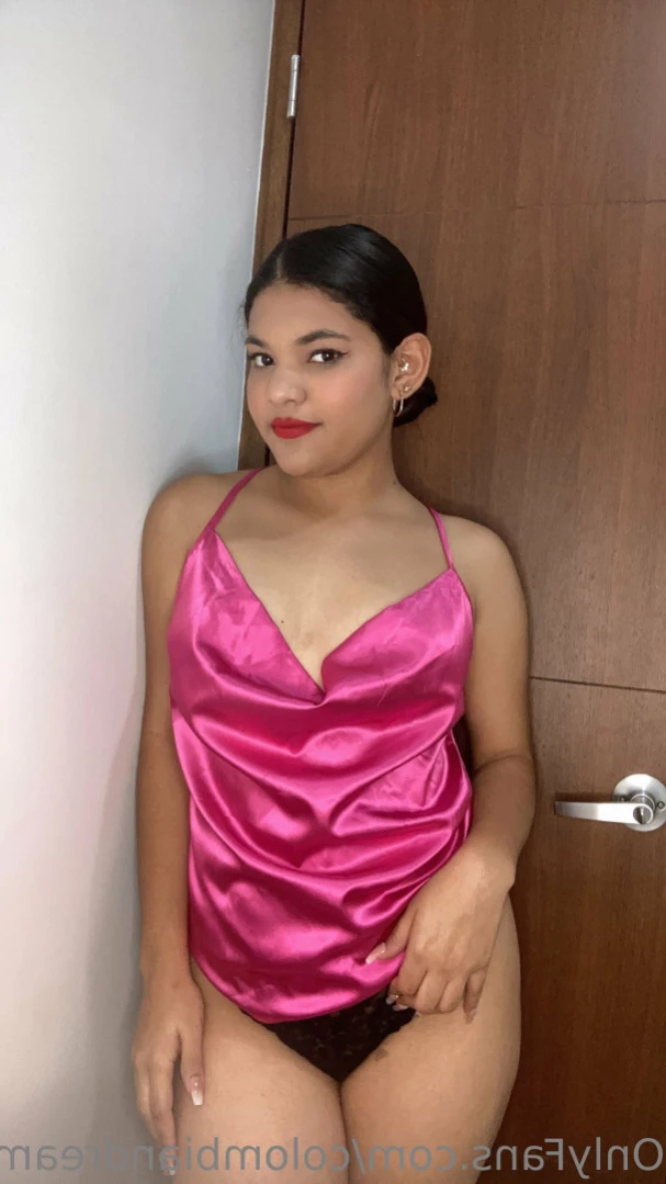 Valentina [ colombiandreamgirl18 ] Onlyfans leaked photo 14037858 on Hotleaks.tv