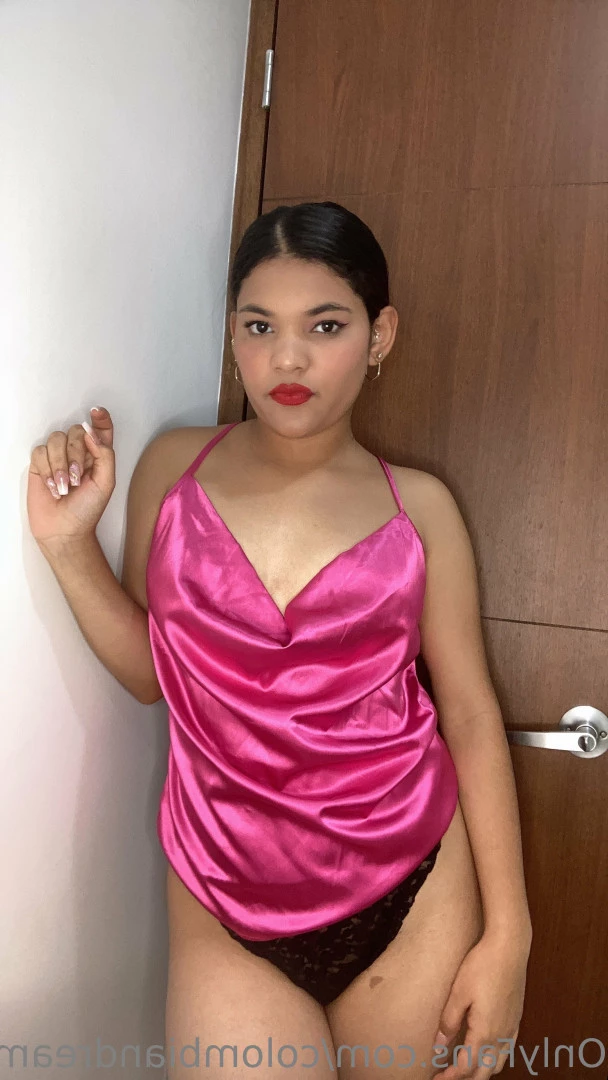 Valentina [ colombiandreamgirl18 ] Onlyfans leaked photo 14848357 on Hotleaks.tv