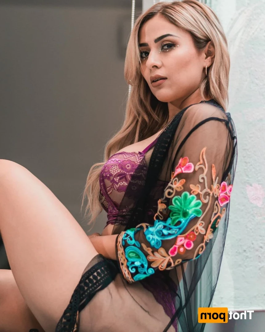 Alemia Rojas [ alemiarojas ] Onlyfans leaked photo 13714349 on Hotleaks.tv