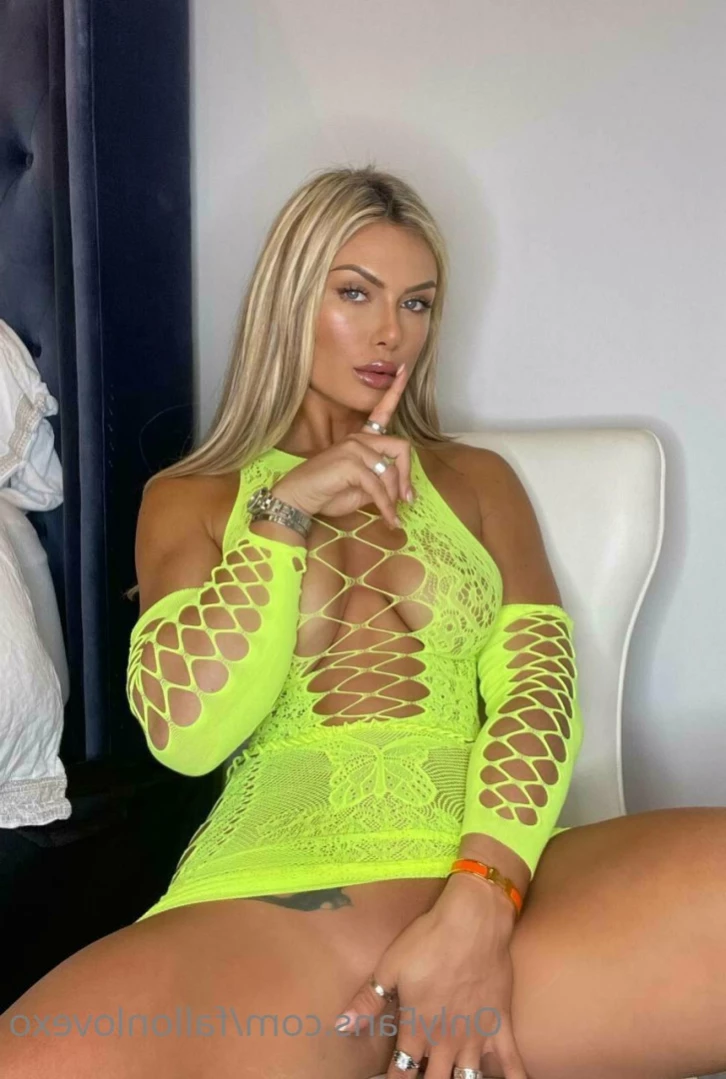 Fallon 🌹 #1 FIT CHICK ON OF [ fallonlovexo ] Onlyfans leaked photo 11941273 on Hotleaks.tv
