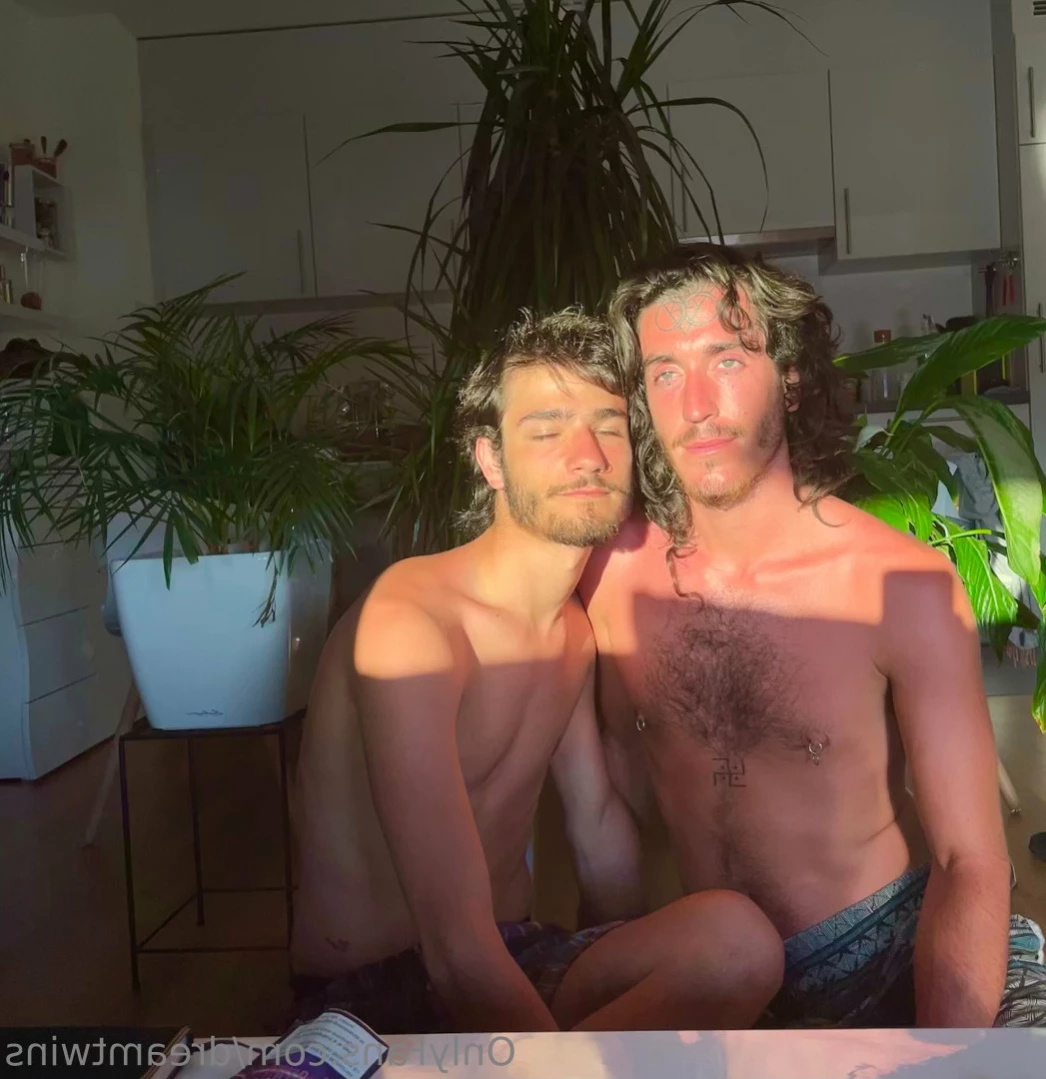 Dream Twins [ dreamtwins ] Onlyfans leaked photo 13679629 on Hotleaks.tv