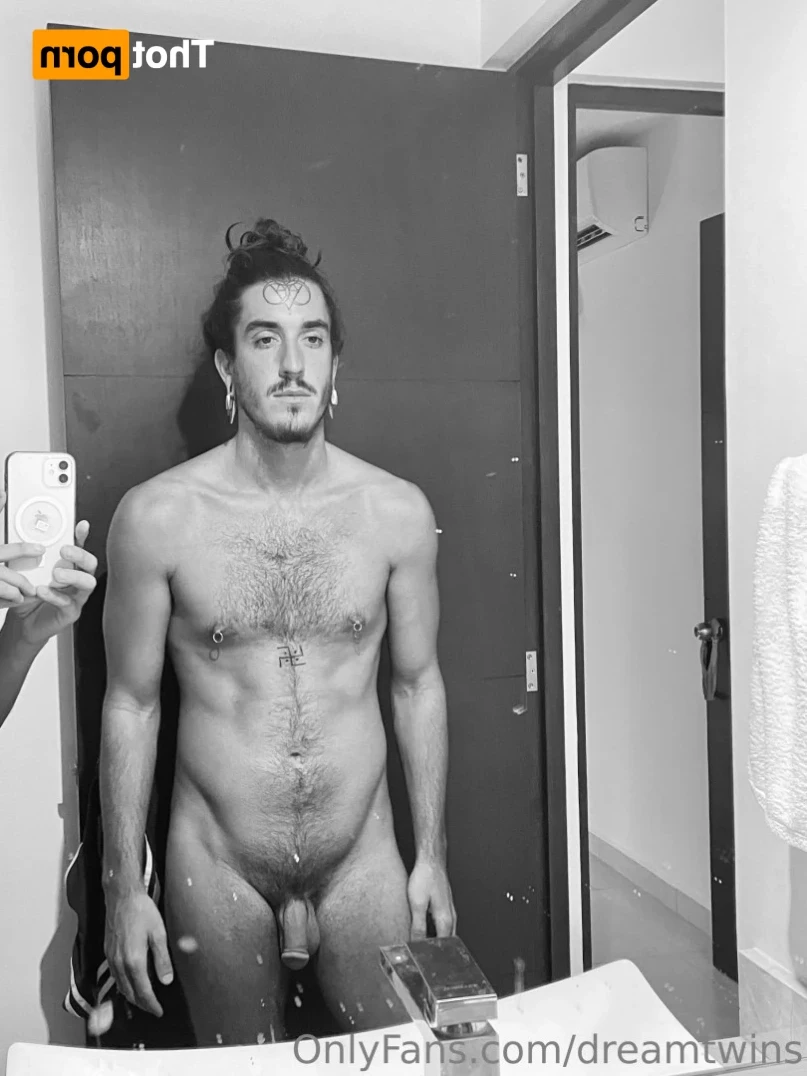 Dream Twins [ dreamtwins ] Onlyfans leaked photo 14517349 on Hotleaks.tv