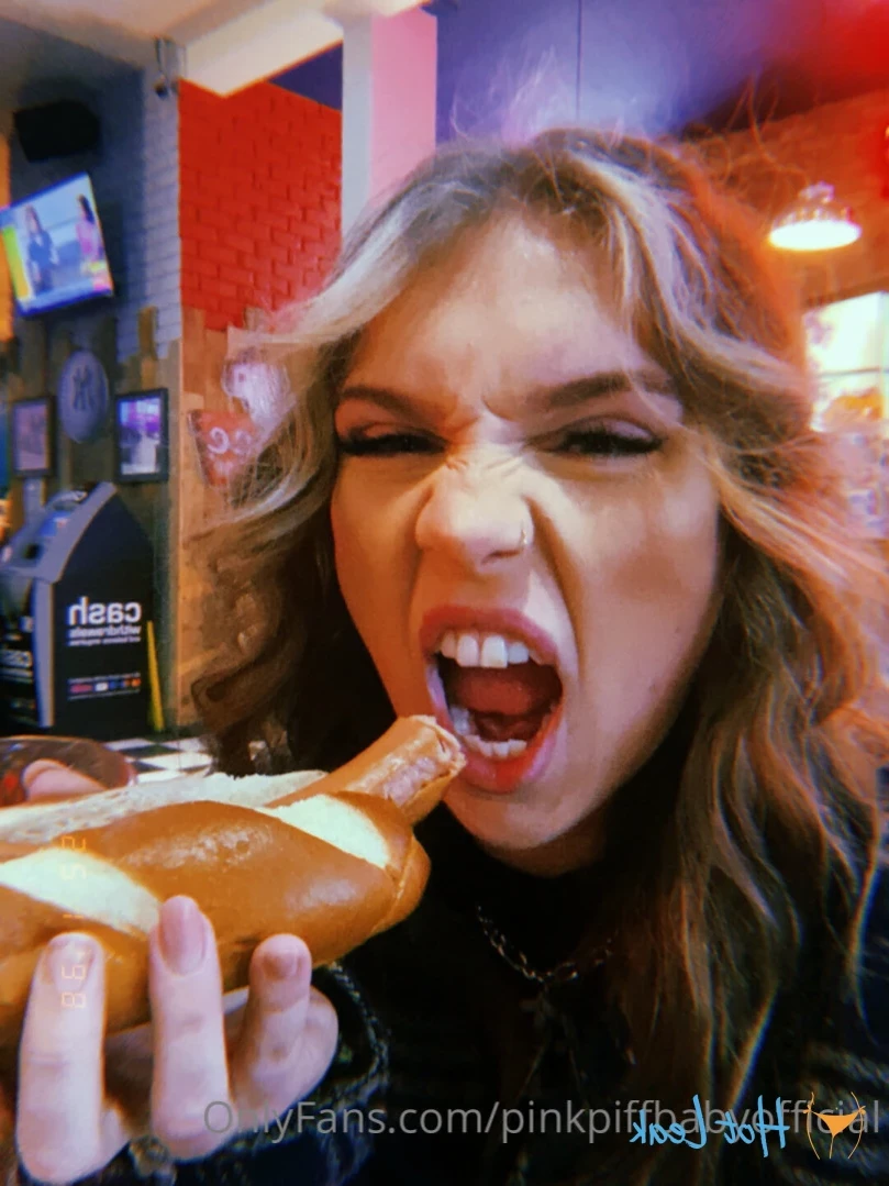 your favourite loner st0ner &lt;3 [ pinkpiffbabyofficial ] Onlyfans leaked photo 12642826 on Hotleaks.tv