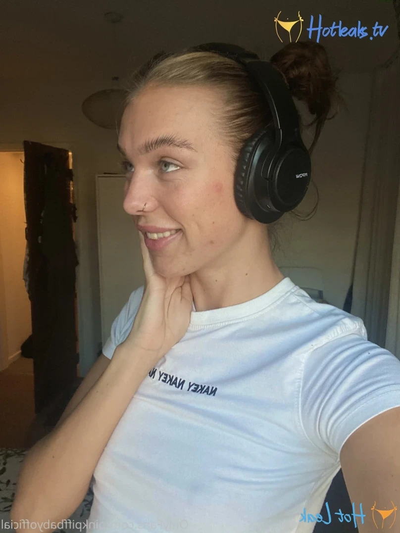 your favourite loner st0ner &lt;3 [ pinkpiffbabyofficial ] Onlyfans leaked photo 12690311 on Hotleaks.tv