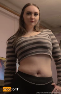 16308704