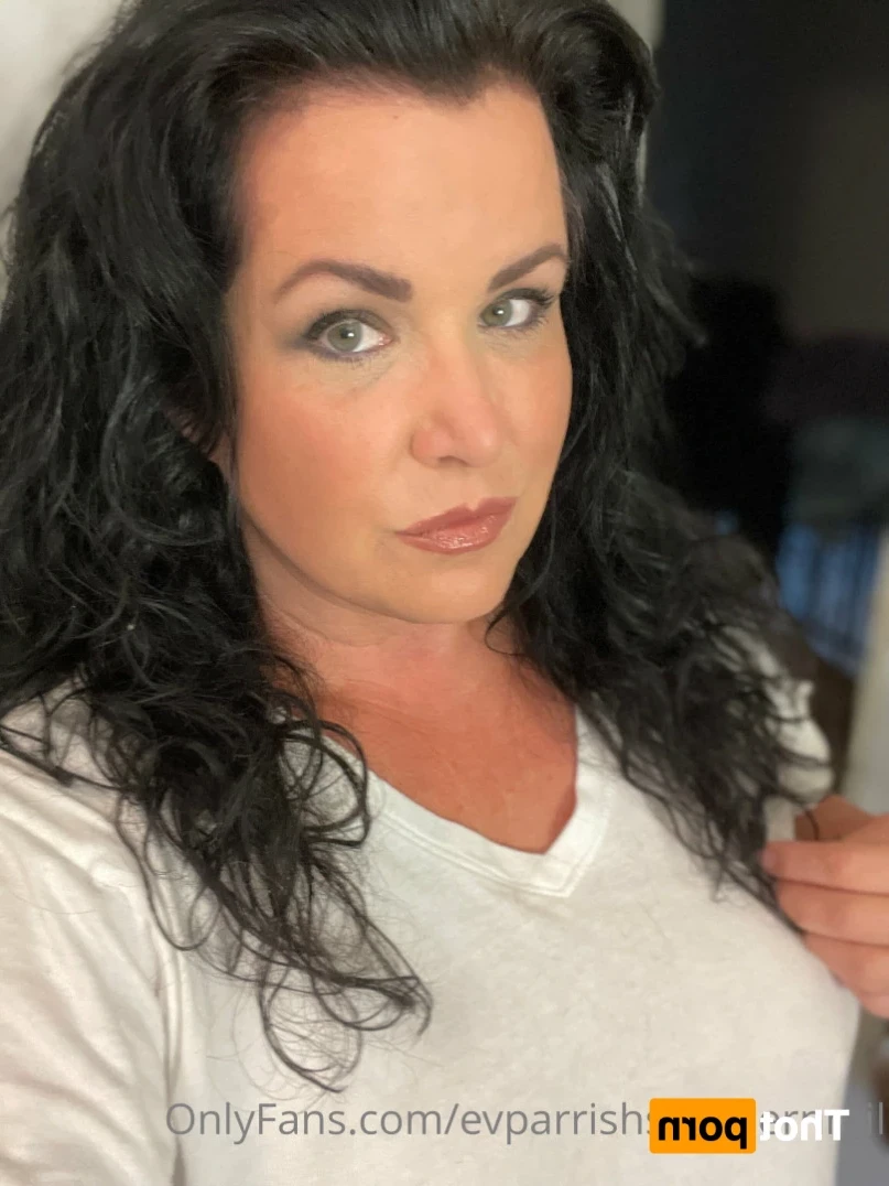 Evangeline (EV) Parrish [ evparrish ] Onlyfans leaked photo 12606775 on Hotleaks.tv