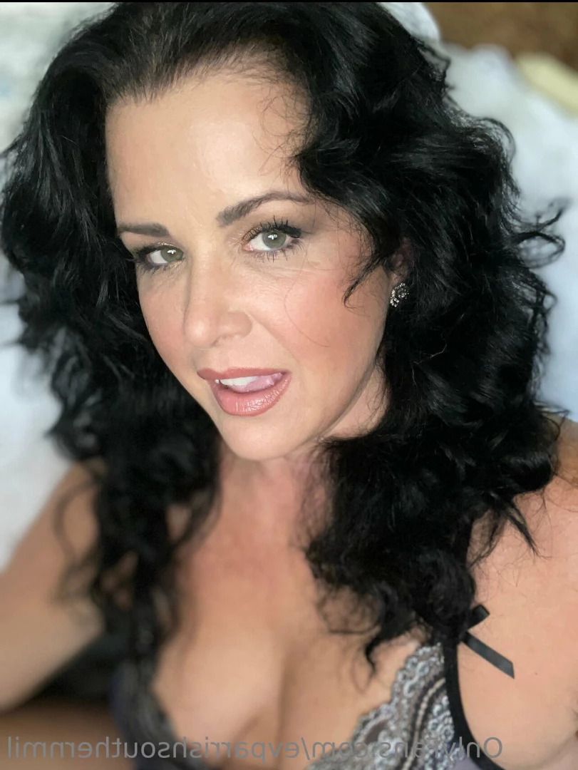 Evangeline (EV) Parrish [ evparrish ] Onlyfans leaked photo 12688698 on Hotleaks.tv