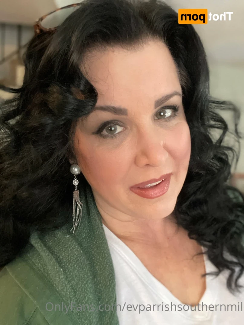 Evangeline (EV) Parrish [ evparrish ] Onlyfans leaked photo 13162585 on Hotleaks.tv