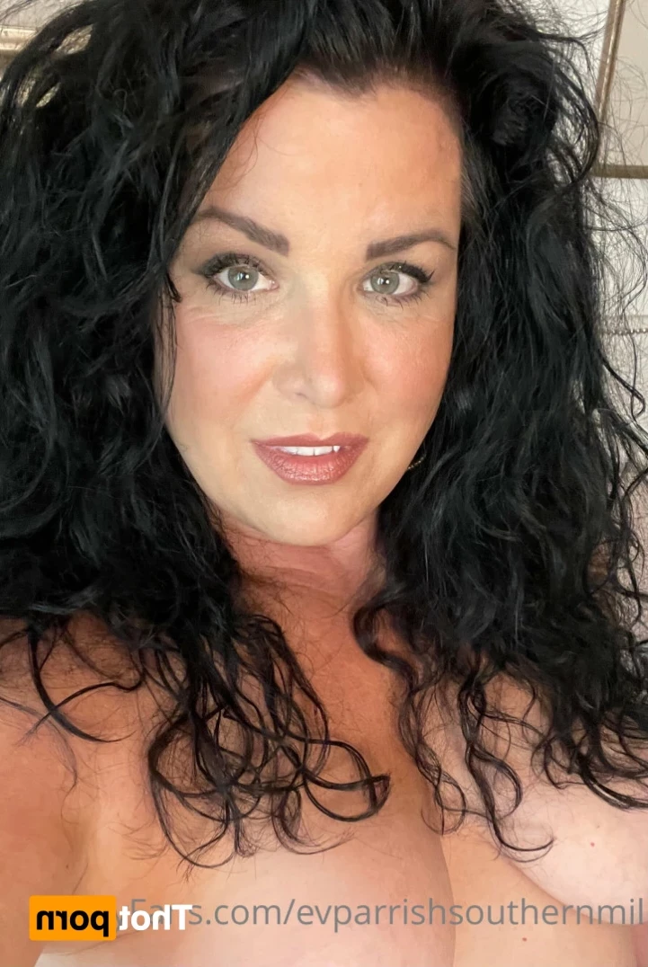 Evangeline (EV) Parrish [ evparrish ] Onlyfans leaked photo 13632545 on Hotleaks.tv