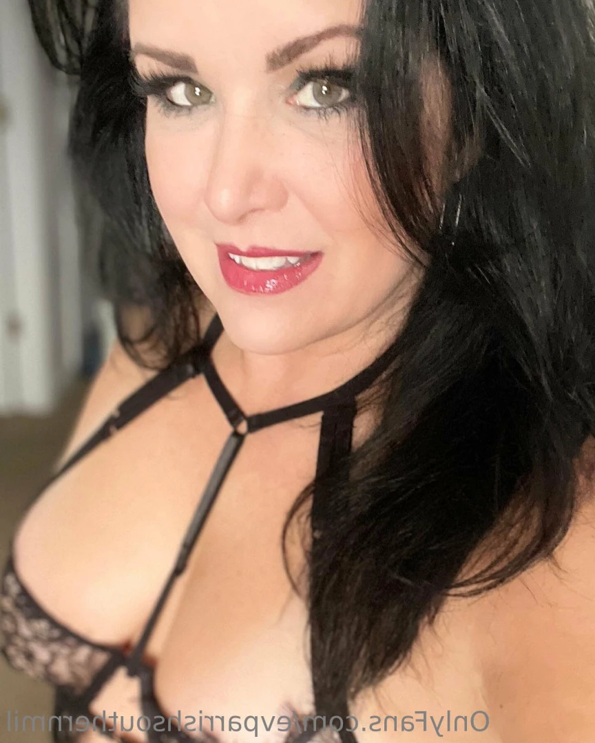 Evangeline (EV) Parrish [ evparrish ] Onlyfans leaked photo 13632592 on Hotleaks.tv