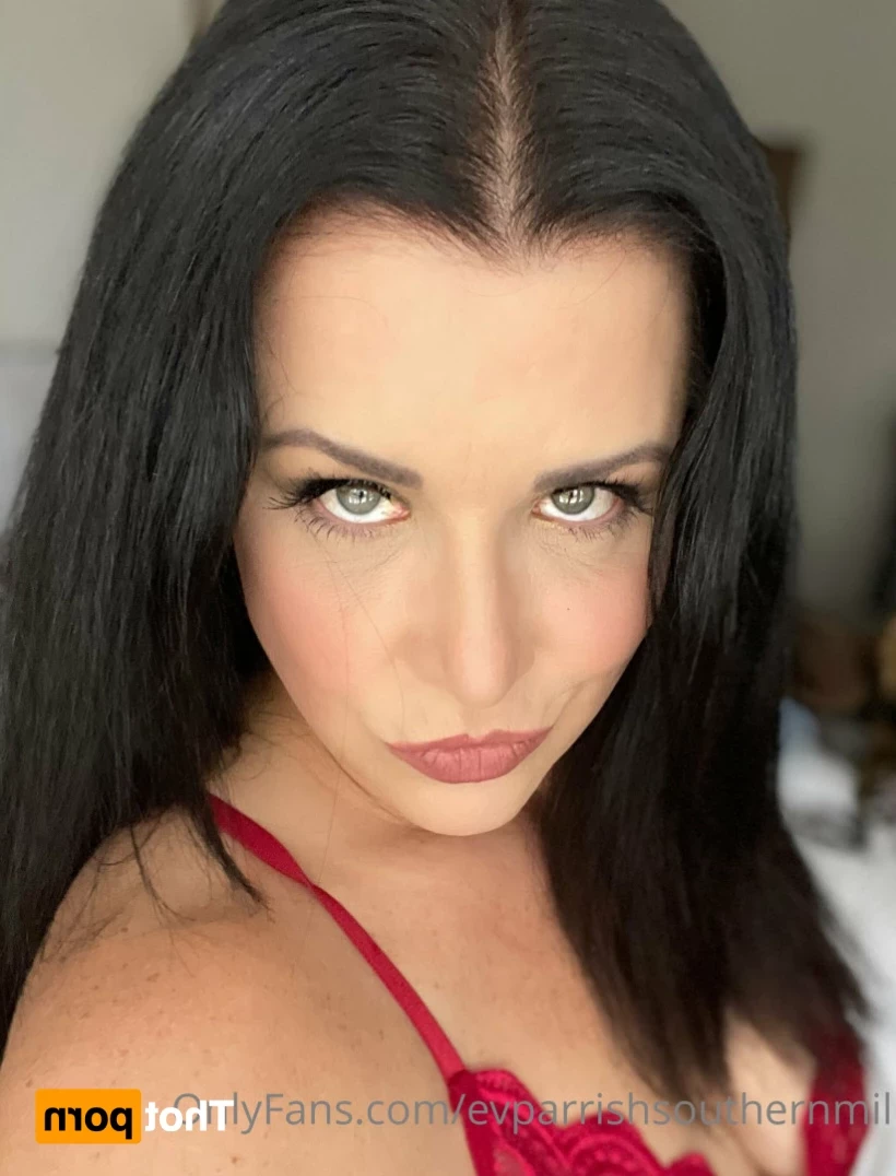 Evangeline (EV) Parrish [ evparrish ] Onlyfans leaked photo 13632749 on Hotleaks.tv