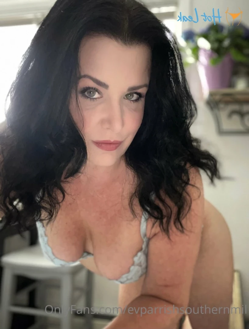Evangeline (EV) Parrish [ evparrish ] Onlyfans leaked photo 13633005 on Hotleaks.tv