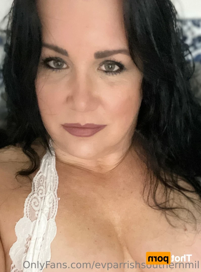 Evangeline (EV) Parrish [ evparrish ] Onlyfans leaked photo 15679537 on Hotleaks.tv