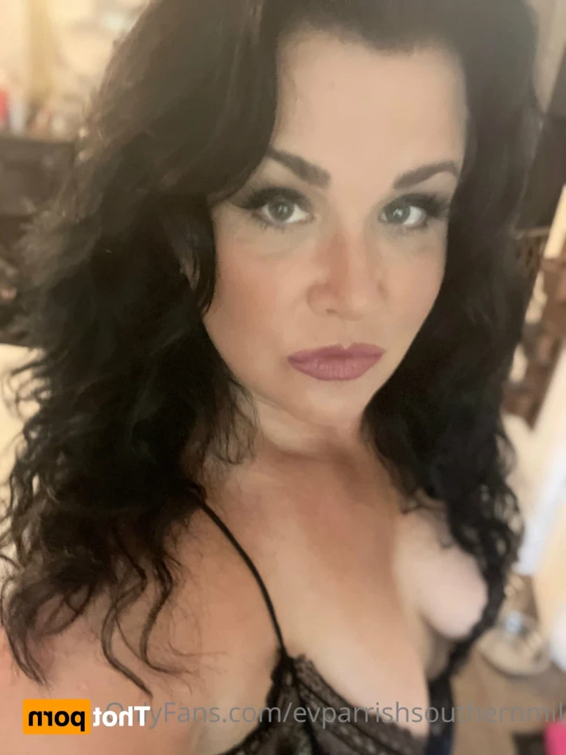 Evangeline (EV) Parrish [ evparrish ] Onlyfans leaked photo 15679543 on Hotleaks.tv