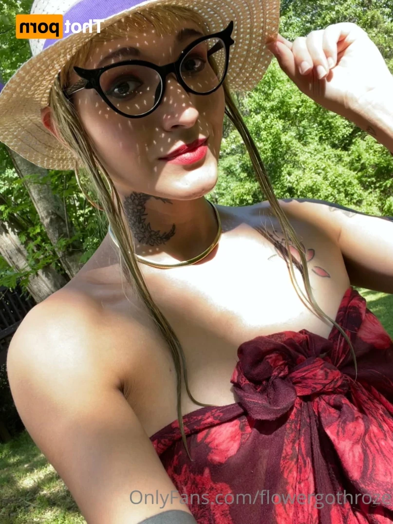 flowergothroze Onlyfans leaked photo 11786594 on Hotleaks.tv