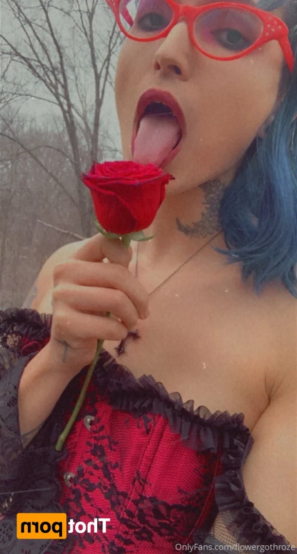 flowergothroze Onlyfans leaked photo 12262417 on Hotleaks.tv
