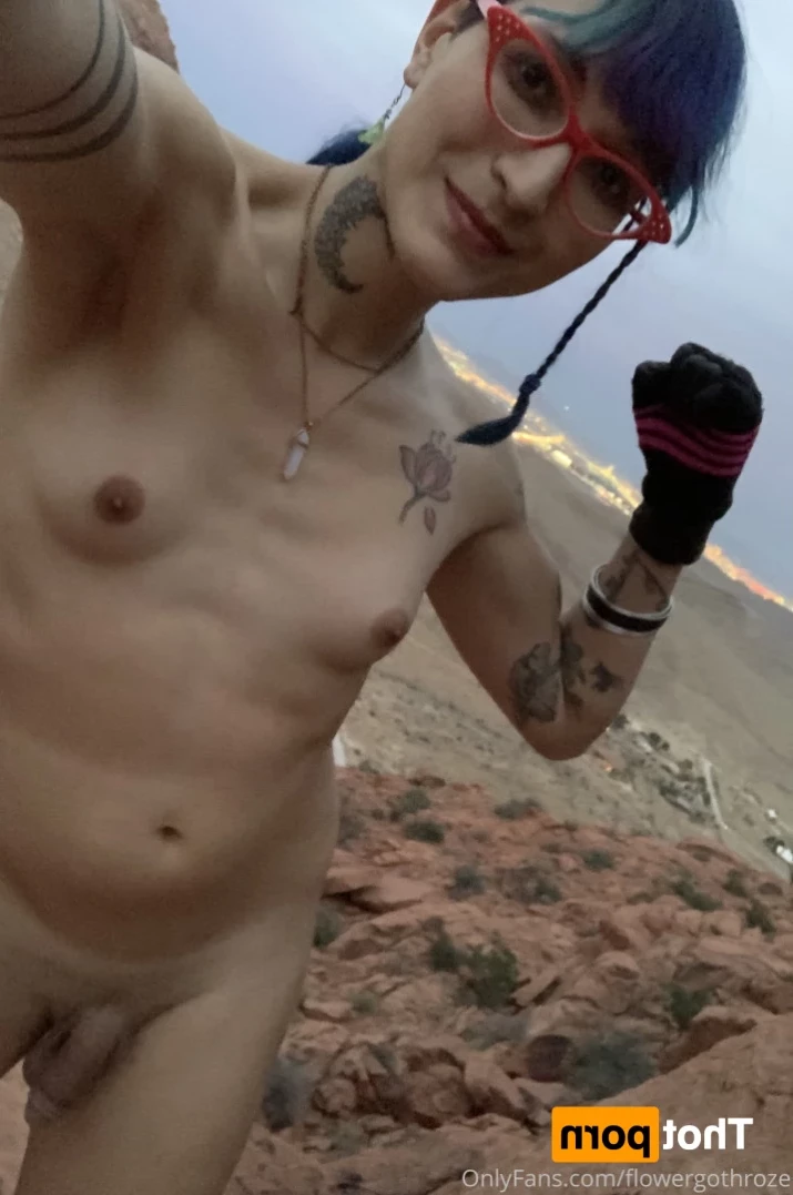 flowergothroze Onlyfans leaked photo 13481617 on Hotleaks.tv