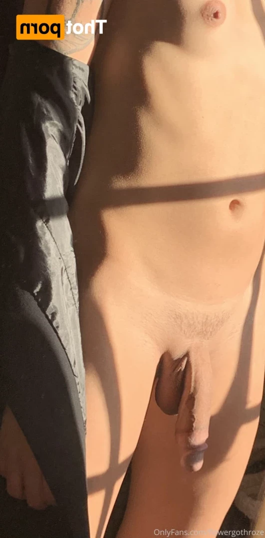 flowergothroze Onlyfans leaked photo 14102059 on Hotleaks.tv