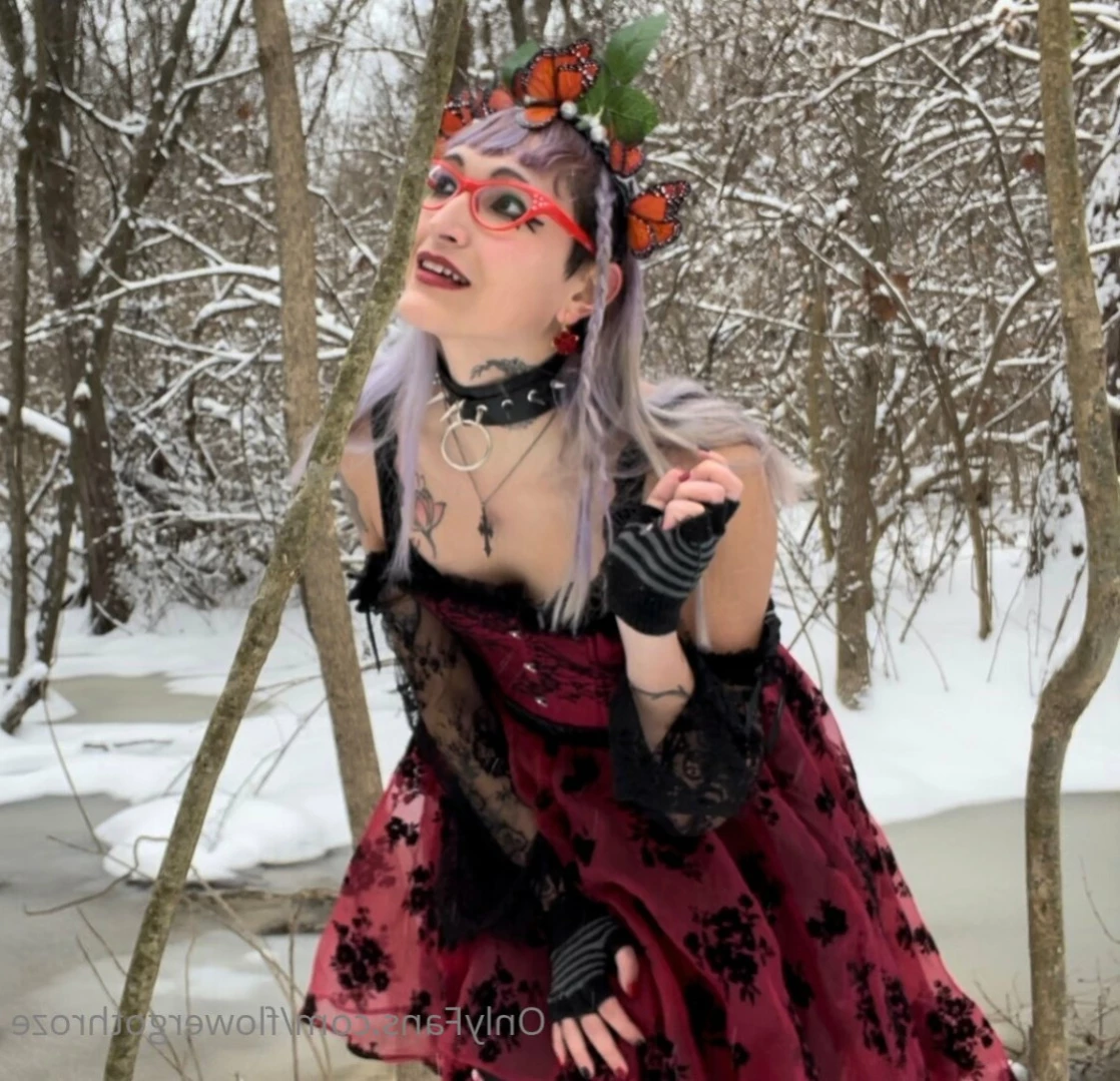 flowergothroze Onlyfans leaked photo 14136007 on Hotleaks.tv