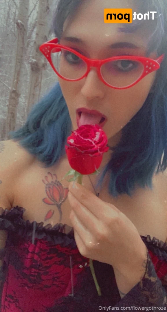 flowergothroze Onlyfans leaked photo 14531948 on Hotleaks.tv