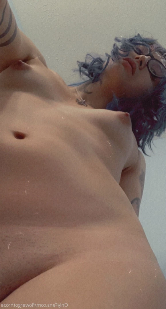 flowergothroze Onlyfans leaked photo 15772606 on Hotleaks.tv
