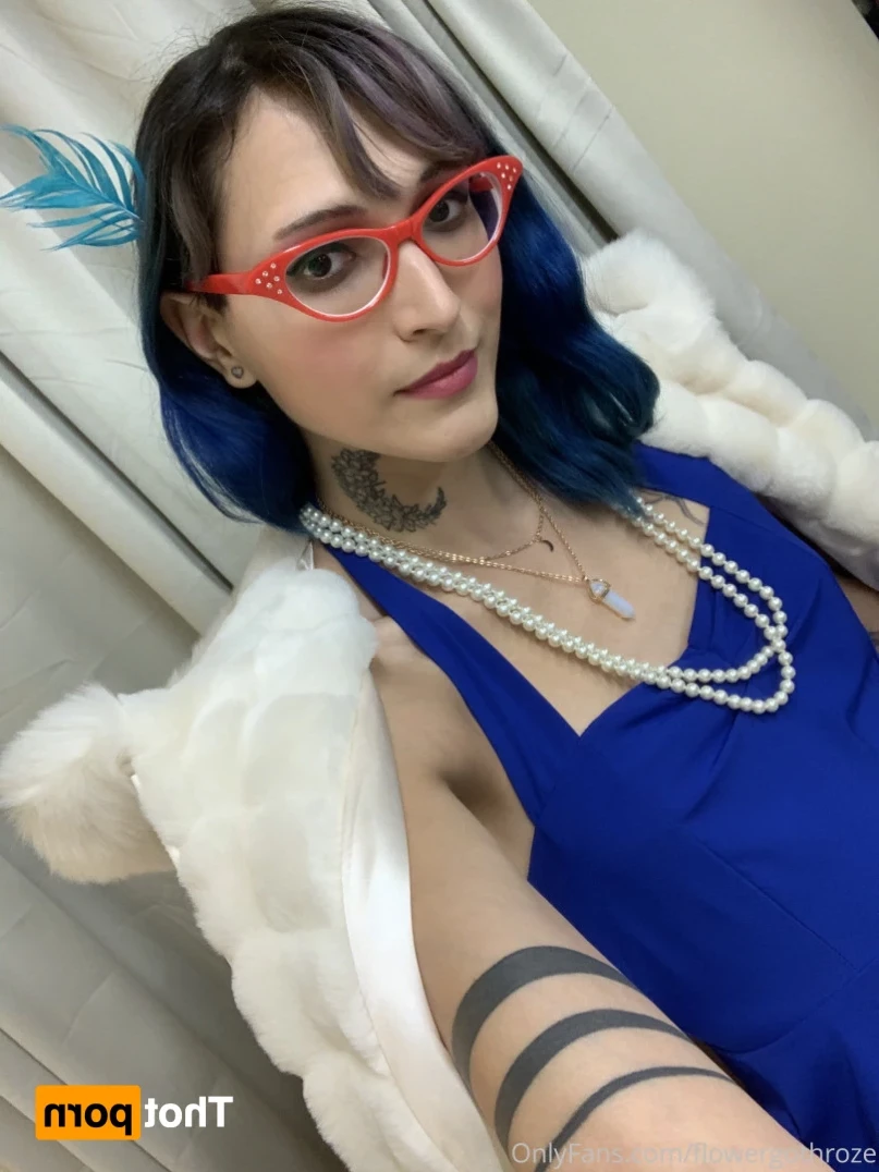 flowergothroze Onlyfans leaked photo 15818626 on Hotleaks.tv