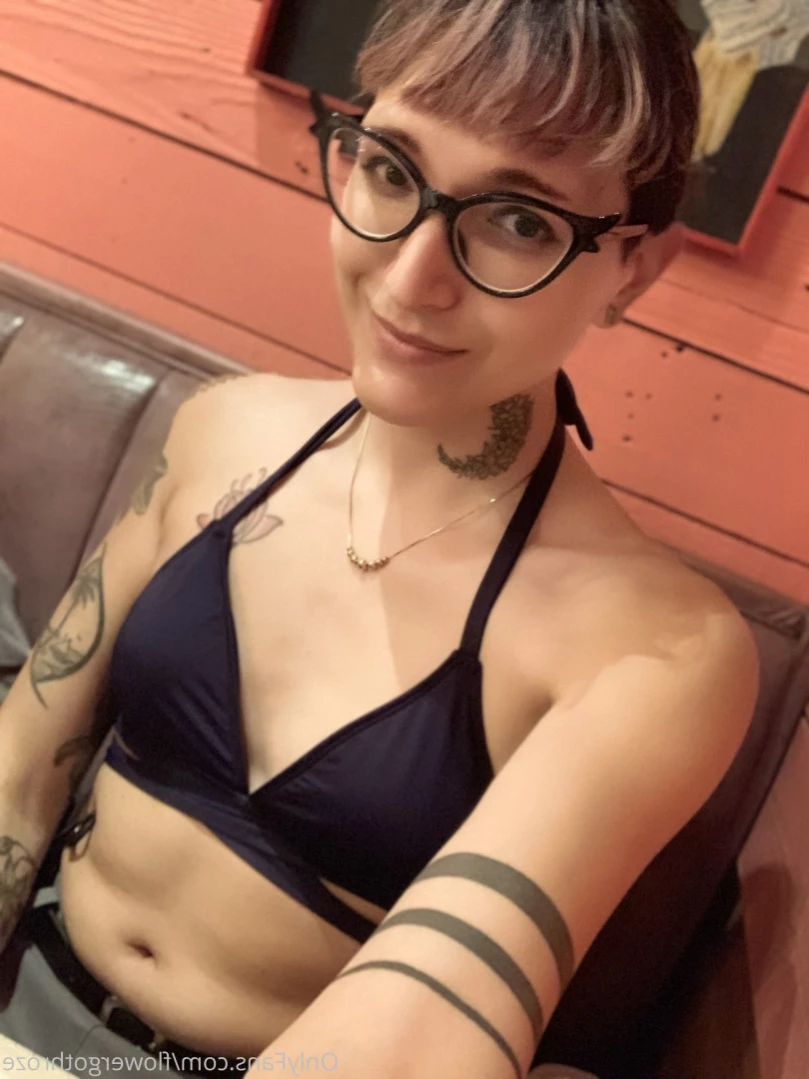 flowergothroze Onlyfans leaked photo 16004733 on Hotleaks.tv