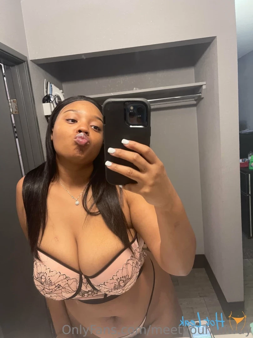 Marie [ meetyouhalfway ] Onlyfans leaked photo 11893528 on Hotleaks.tv