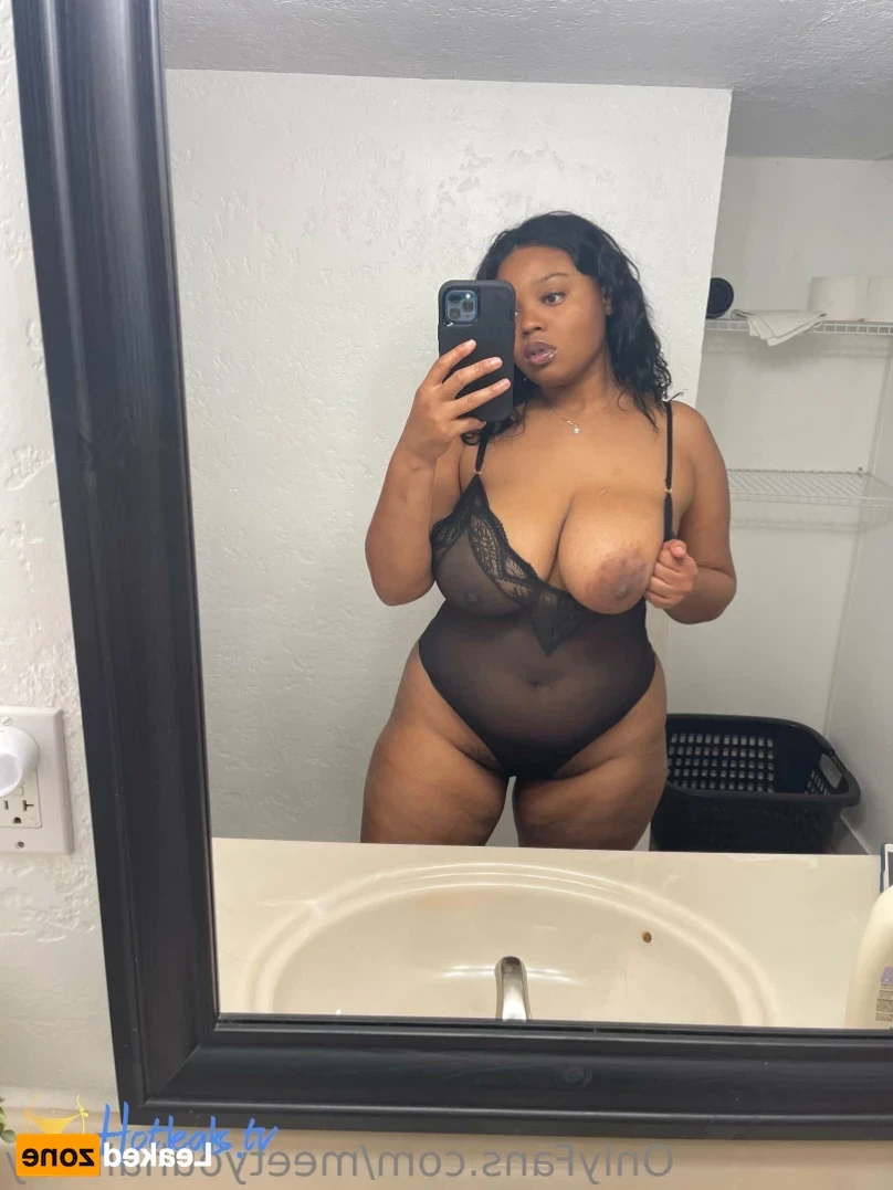 Marie [ meetyouhalfway ] Onlyfans leaked photo 13925675 on Hotleaks.tv