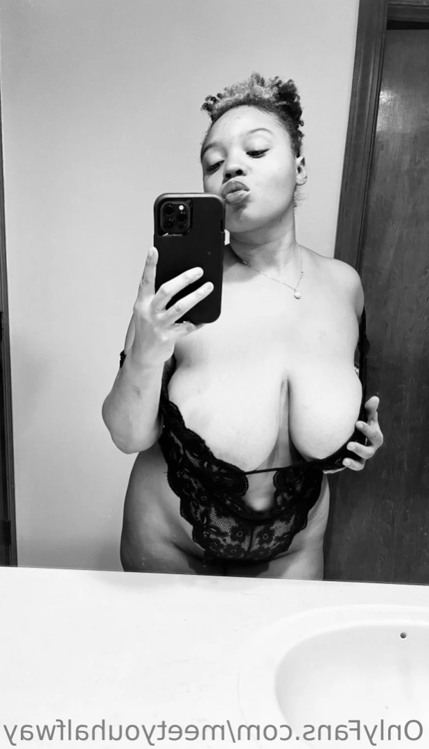 Marie [ meetyouhalfway ] Onlyfans leaked photo 14763718 on Hotleaks.tv