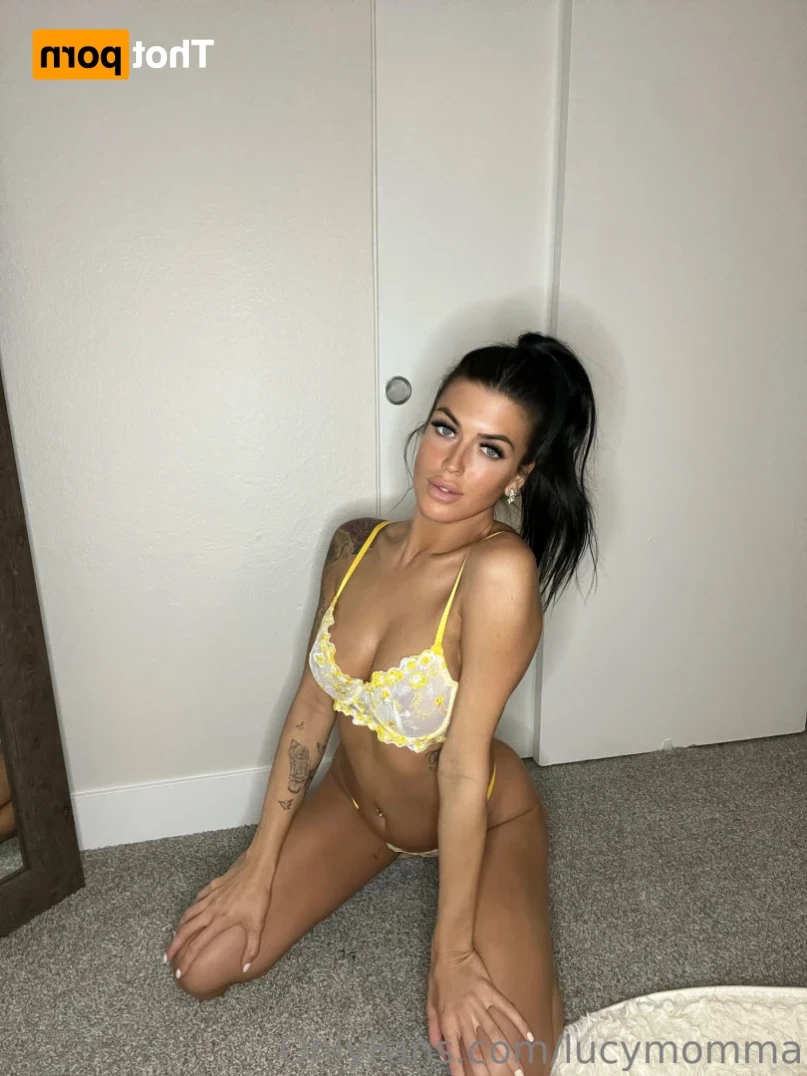 Lucy [ lucymomma ] Onlyfans leaked photo 10909573 on Hotleaks.tv