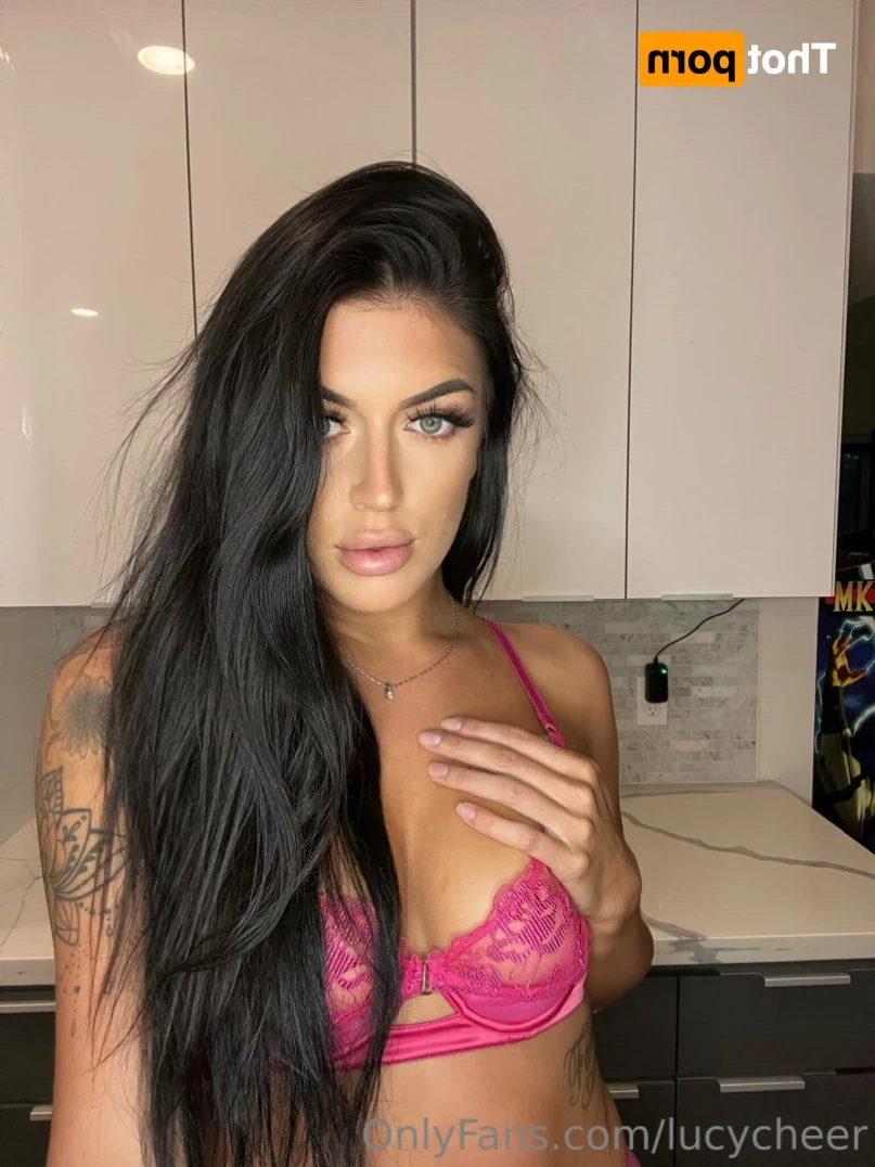 Lucy [ lucymomma ] Onlyfans leaked photo 13459315 on Hotleaks.tv