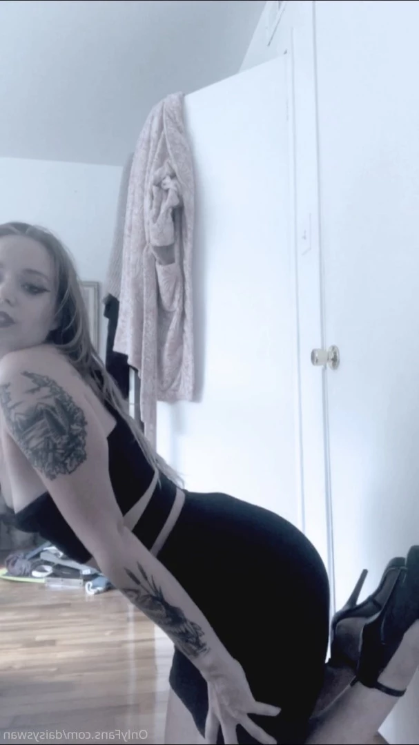 Daisy Swan [ daisyswan ] Onlyfans leaked photo 13588183 on Hotleaks.tv