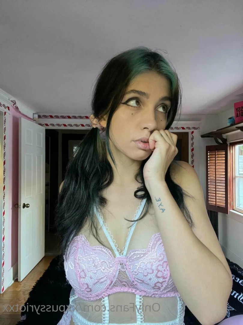 Pussy Riot [ pussyriot ] Onlyfans leaked photo 14978176 on Hotleaks.tv