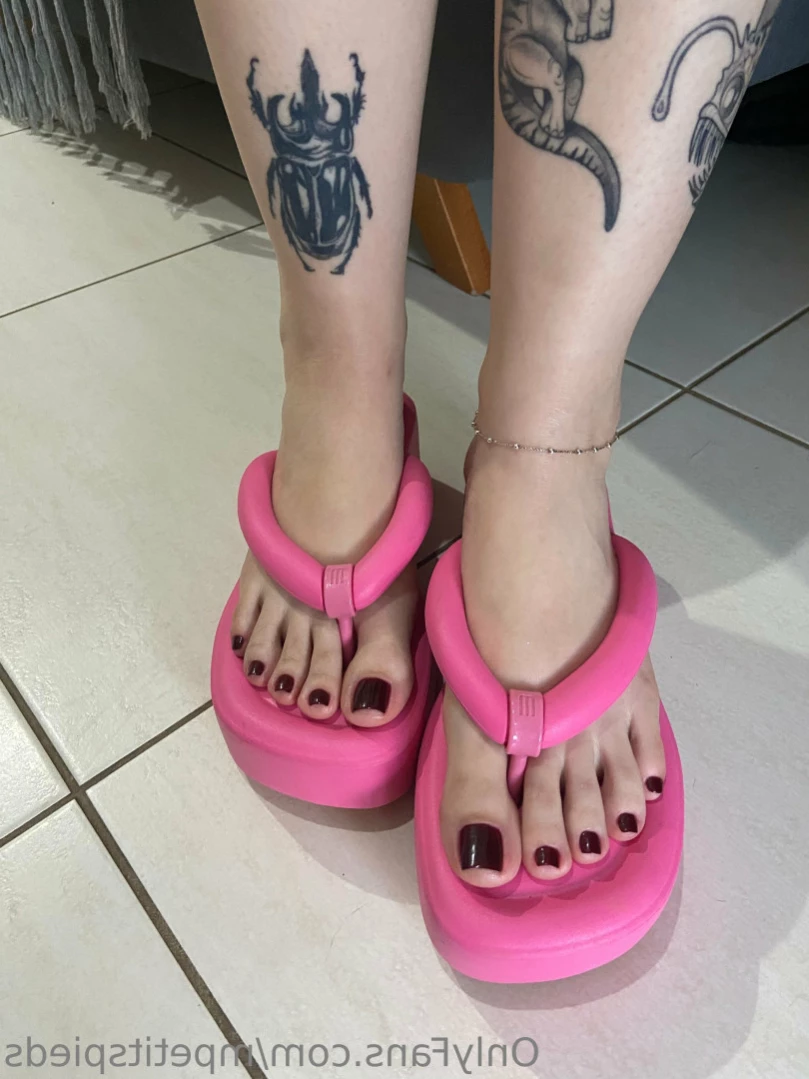 Ana [ mpetitspieds ] Onlyfans leaked photo 16403200 on Hotleaks.tv