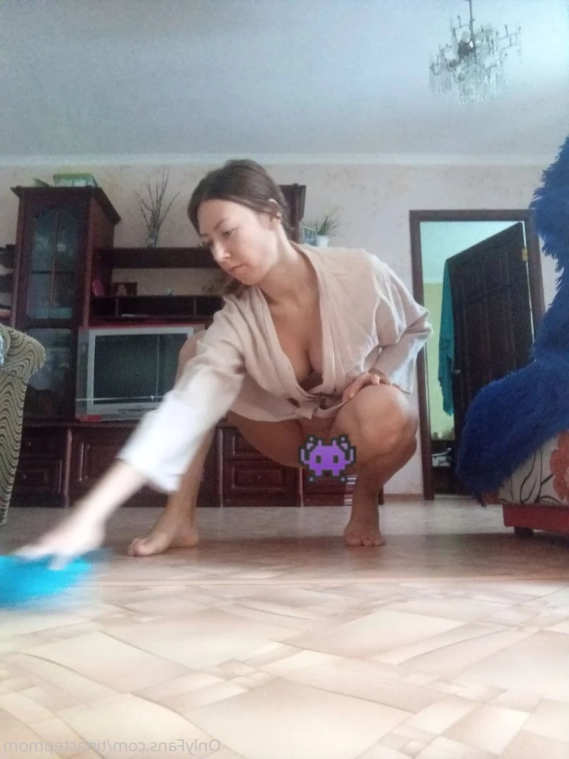 Your stepmom Tina 🍒 [ tinastepmom ] Onlyfans leaked photo 15644034 on Hotleaks.tv