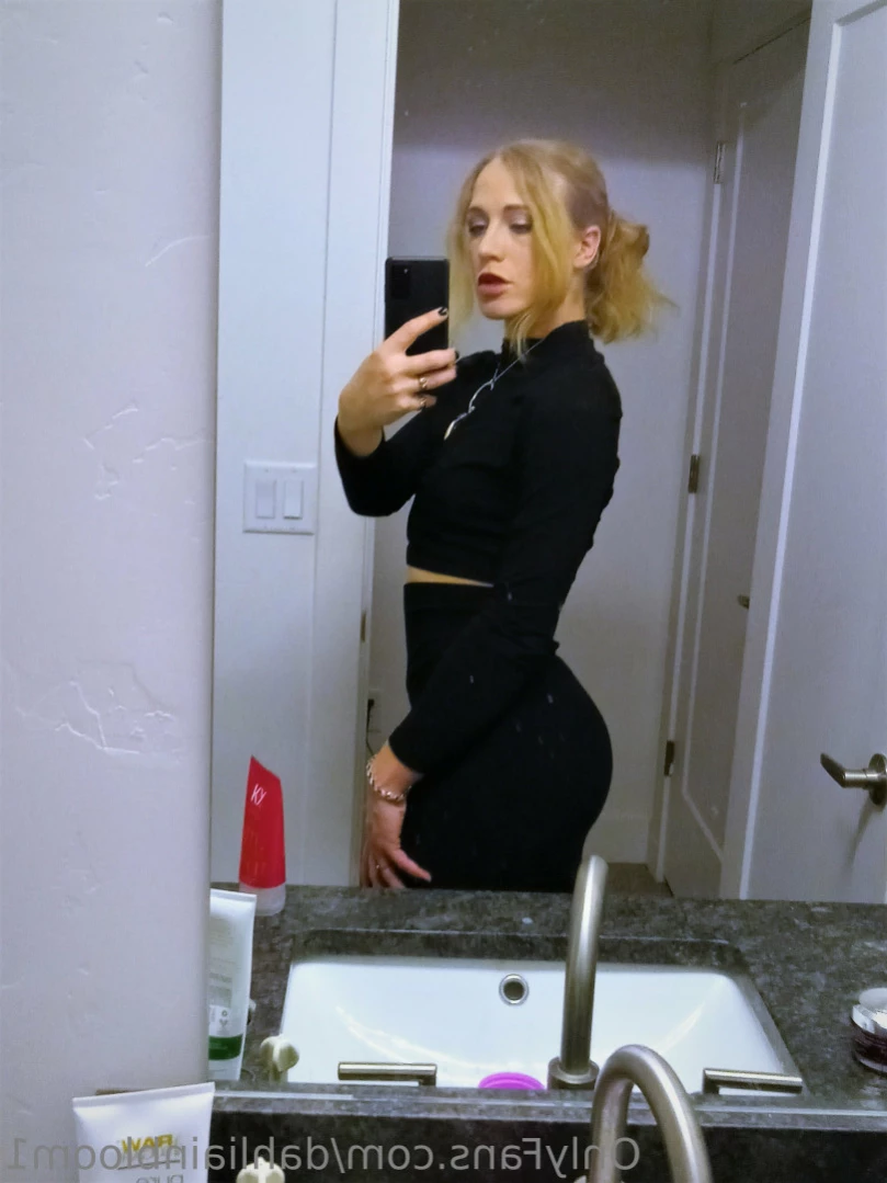 Meddle Blooms [ meddleblooms ] Onlyfans leaked photo 14088501 on Hotleaks.tv