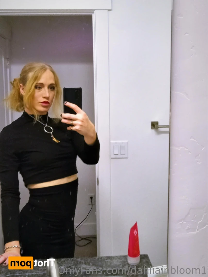 Meddle Blooms [ meddleblooms ] Onlyfans leaked photo 14088668 on Hotleaks.tv