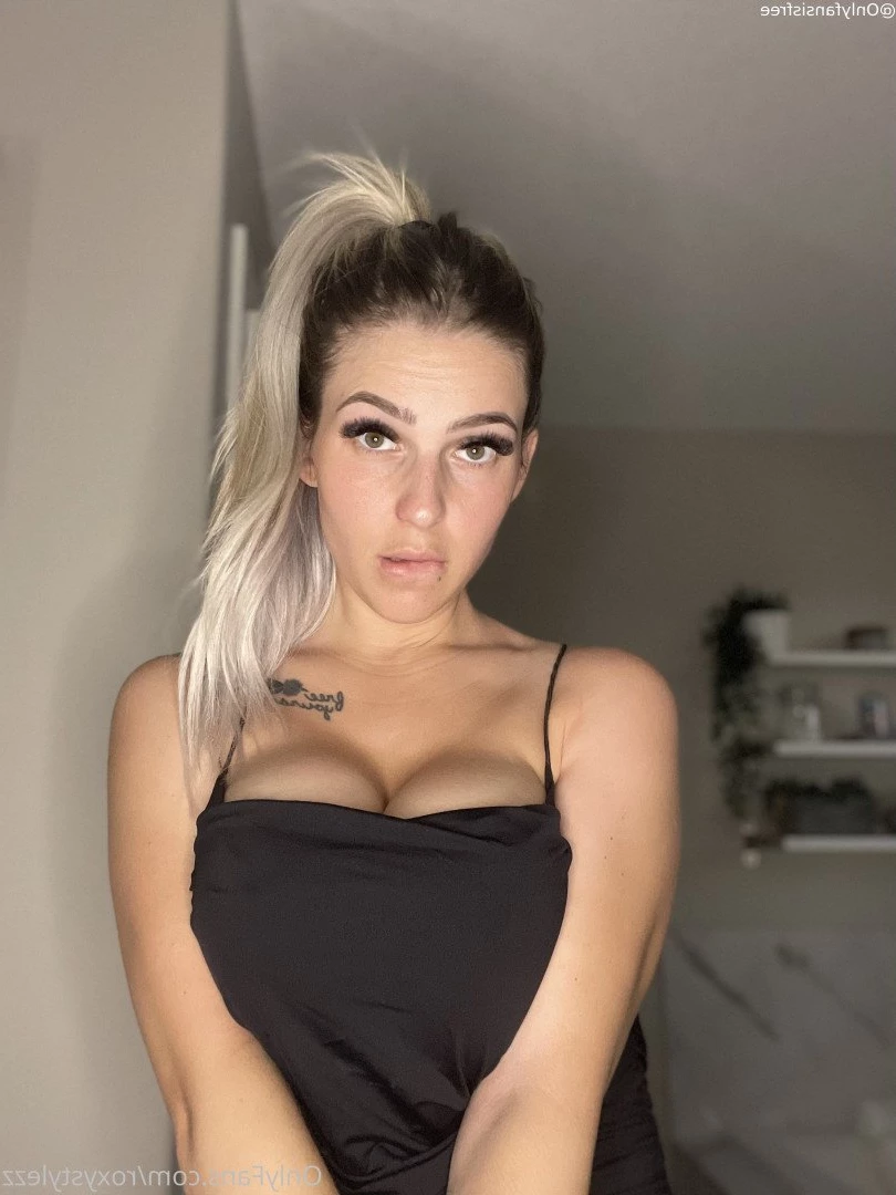 Roxy Stylez [ roxystylez ] Onlyfans leaked photo 4449179 on Hotleaks.tv